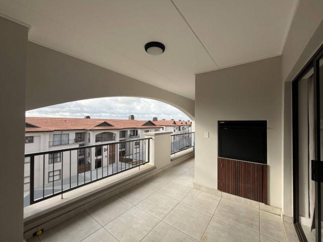 Hendra Experience luxurious living within a secure complex in Izinga