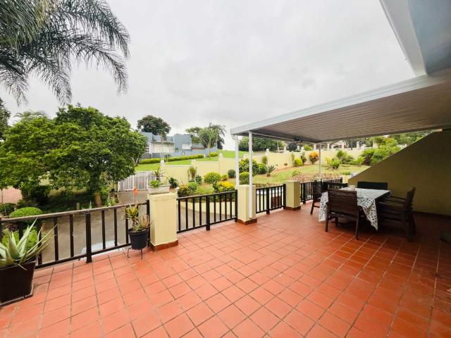 Hendra Spacious 2 Bed cottage Cottage with Solar !