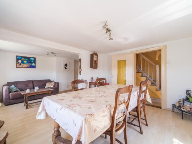 HENFLINGEN ILLTAL, Maison de 138m2 avec une terrasse et un espace vert