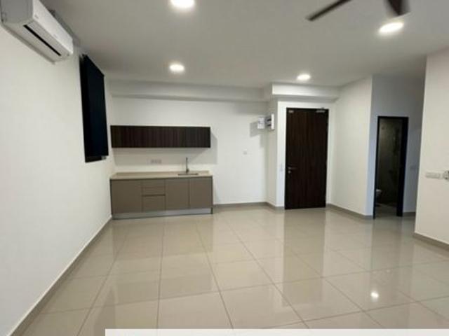 Henna Residence @ The Quartz