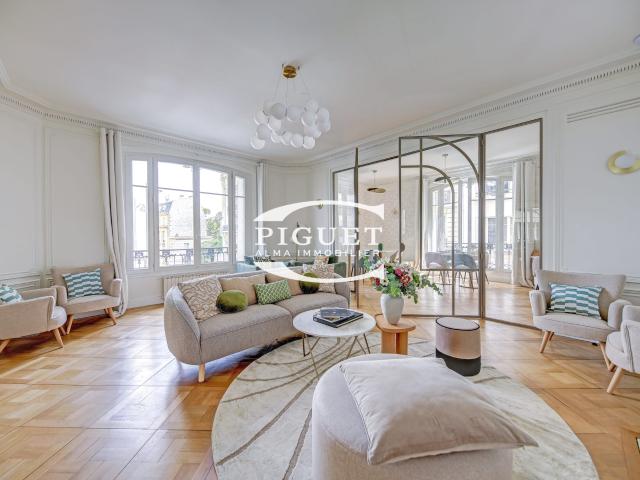 HENRI MARTINCatherine PiguetAlma Immobilier
