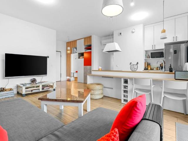 Henryka Mikołaja Góreckiego 80 m², Katowice