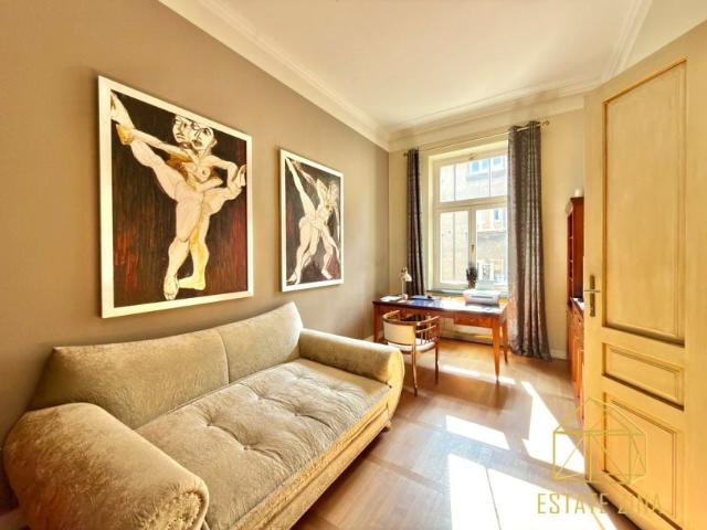 Henryka Siemiradzkiego 130 m², Kraków