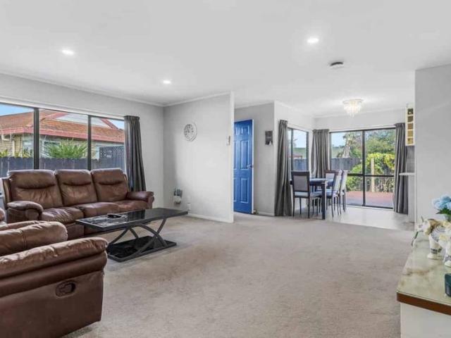 Heart of Manurewa 4 Bedrooms Home is ready for.