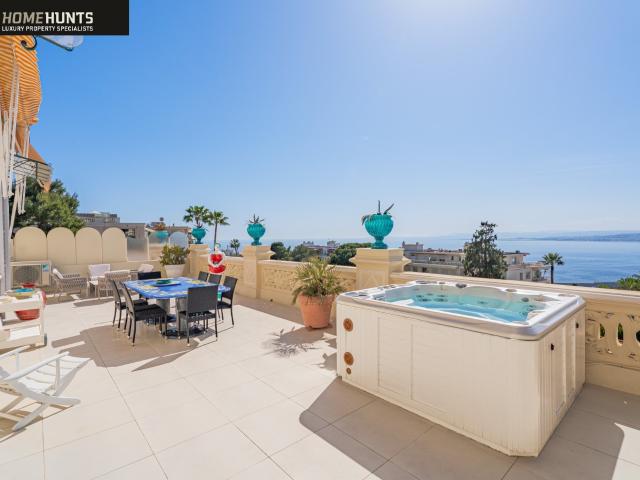 Heart of Mont Boron, an exceptional 4/5 bedroom apartment of. 173m² Nice