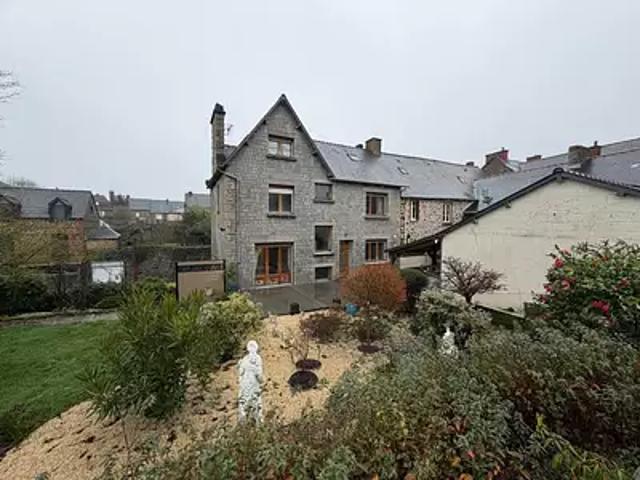 Hédé Bazouges 35630 Achat / Vente maison 9 pièces t9 terrasse balcon