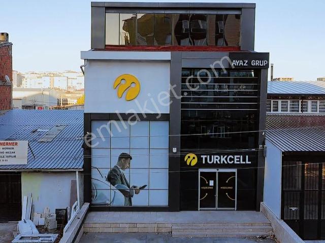 Hedef Emlak'tan Aksu Civarında 700 M2 Komple Kiralık Bina