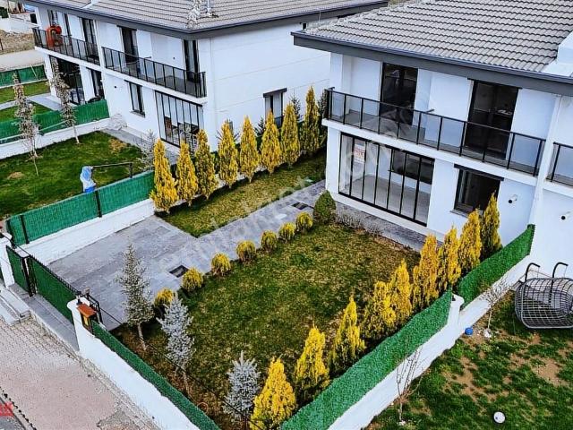 Hedef Emlaktan Karşıyada Ultra Lüx Anahtar Teslim Villa