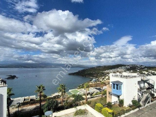Hedef'ten Bodrum Boğaziçi Fabay Mavikapı Evlerinde Satılık Şahane Deniz Manzaralı 1+1 Daire