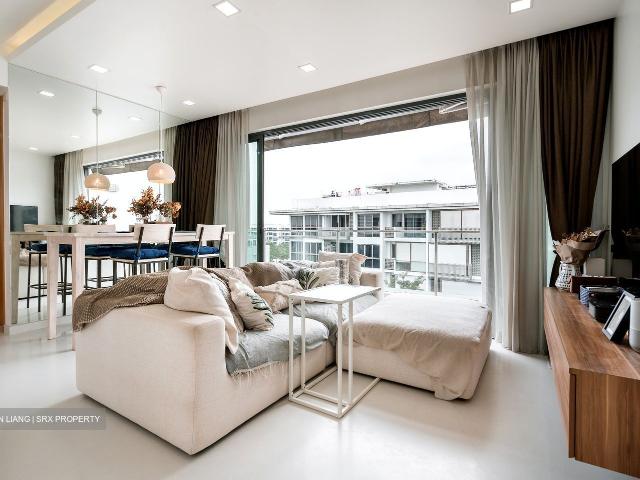 Hedges Park Condominium D17, Condominium
