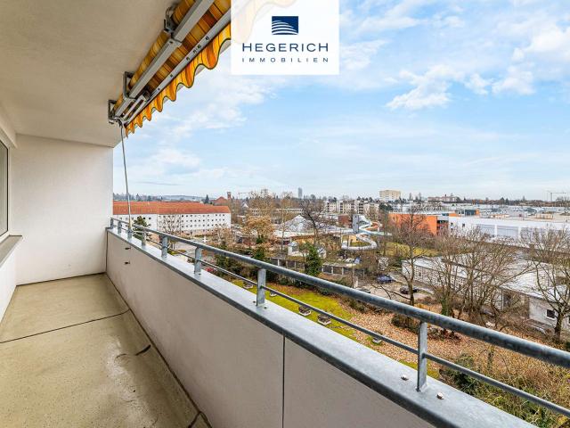 Hegerich: Lichtdurchflutete 3 Zimmerwohnung mit wunderschönen Blick über Nürnberg