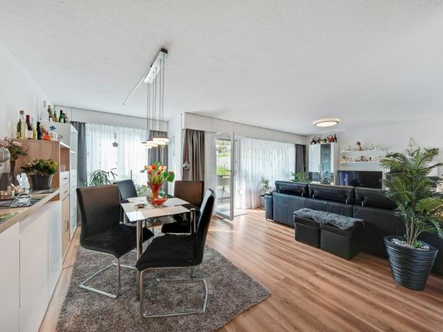 Heimelige 3.5 Zimmer Wohnung im 2. OG mit Lift