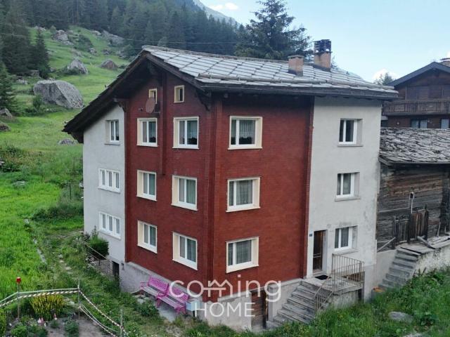 Heimelige 3.5 Zimmerwohnung in Saas Balen, Walliser Charme mit Renovationspotential