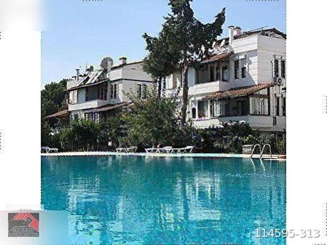 HEKIMKÖY DE LARA PLAJLARI YAKINI HAVUZLU SİTE 5+1 çift TAPU