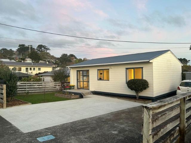helensville, 3 bedrooms