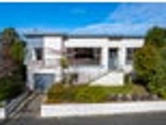 Helensburgh, 4 bedrooms, $650 pw