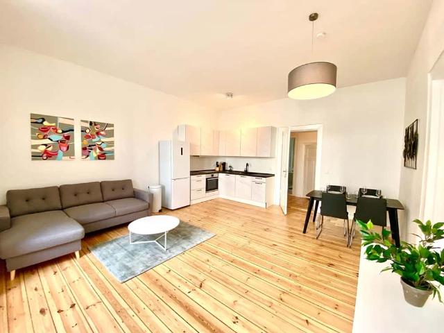 Helia moderne Luxuswohnung nahe Volkspark Friedrichshain