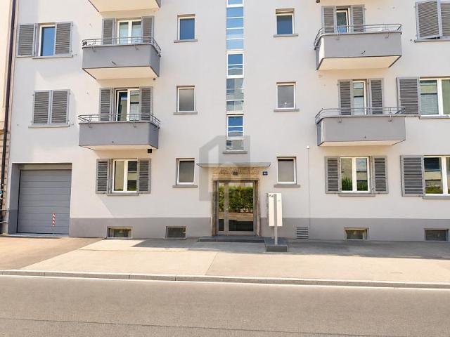 HELL MIT TERRASSE UND GEMEINSCHAFTSGARTEN