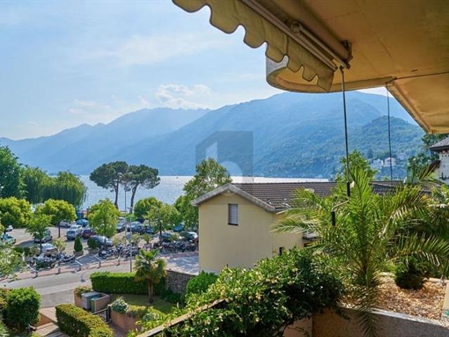HELL UND RUHIG MIT WUNDERBAREM SEEBLICK
