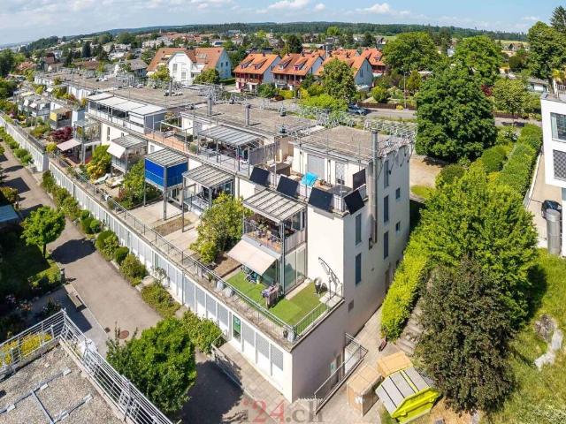 Helle 4.5?Zi Wohnung mit Terrasse