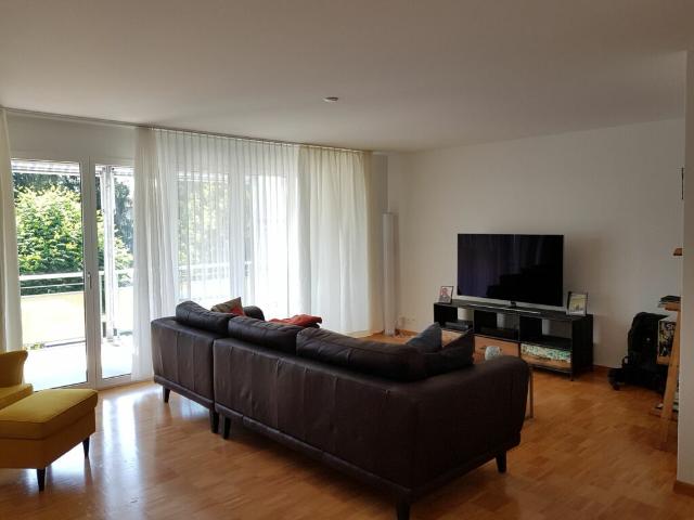 Helle 4.5 Zimmer Familien Wohnung