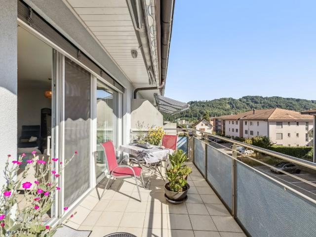 Helle 4.5 Zimmer Penthouse Wohnung mit Lift
