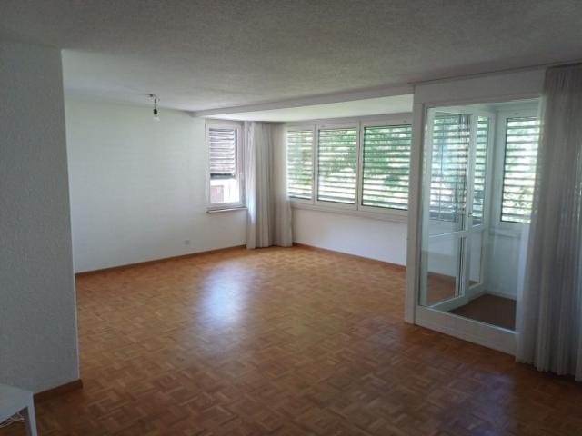 Helle 4.5 Zimmer Wohnung an bevorzugter Lage