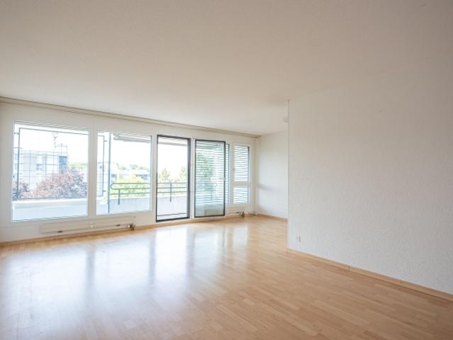 Helle 4.5 Zimmer Wohnung mit Balkon in Muri bei Bern kaufen