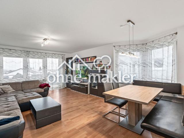 Helle 4,5 Zimmer Wohnung mit zwei Eingängen