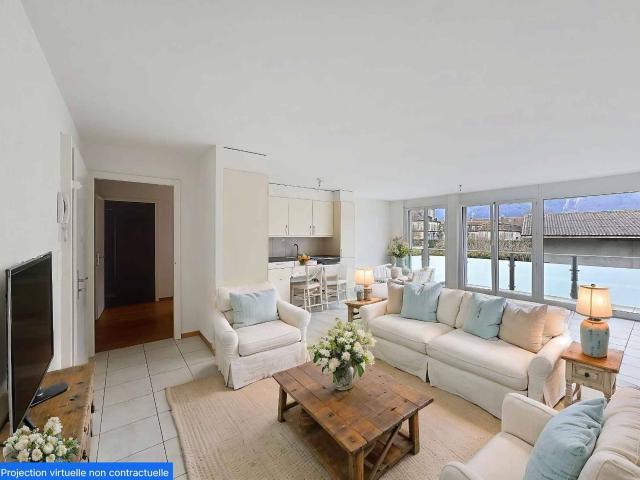 Helle 4.5 Zimmer 100 m2 + grosser Balkon