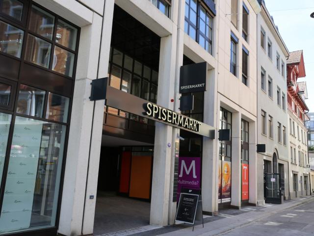 Helle 5.5 Zimmer Maisonette Wohnung mitten in der Stadt befristet bis 31.03.2027