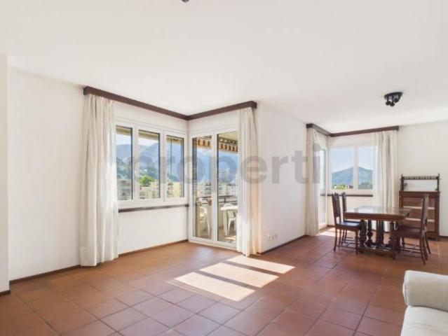 Helle 5.5 Zimmer Wohnung im Stadtzentrum Lugano