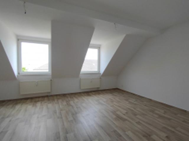 Helle 1 Zimmer Wohnung mit Einbauküche