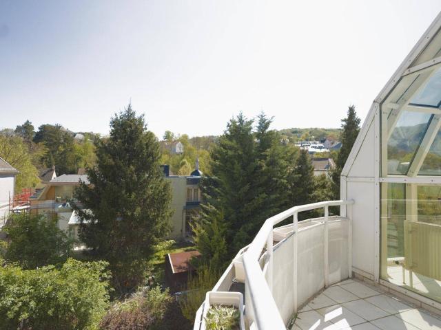 Helle 2 Zimmer Wohnung mit Wintergarten & 2 Loggien | Grünblick | Nähe Stadtplatz Klosterneuburg