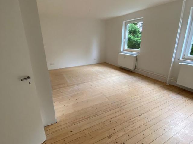 Helle 2 Zimmer Wohnung mit Balkon in Innenstadtnähe 25335 Elmshorn