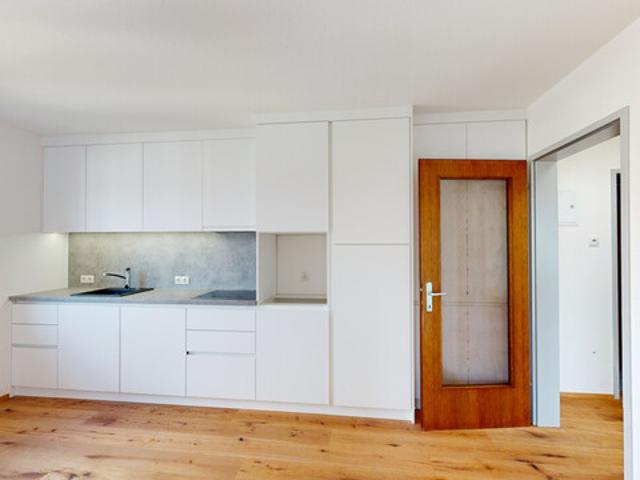 Helle 2 Zimmer Wohnung mit Balkon in Lustenau