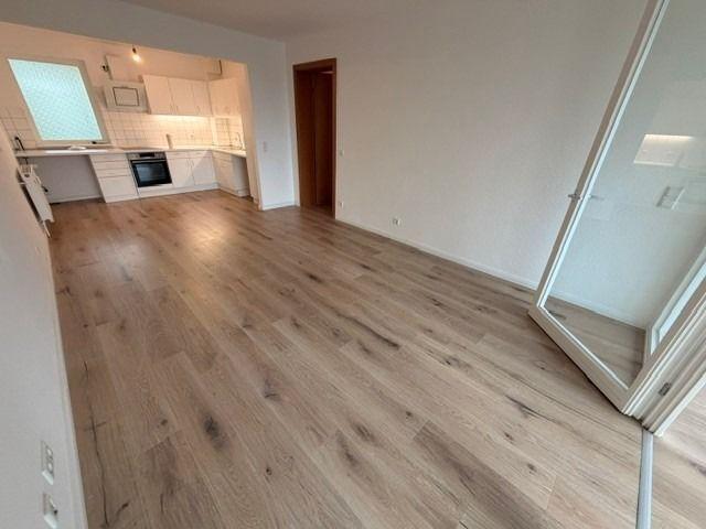 Helle 2 Zimmer Wohnung mit großzügiger Loggia