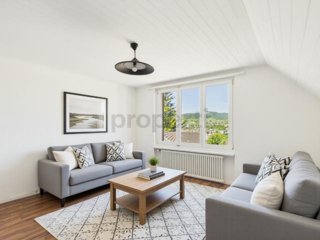 Helle 2 Zimmer Wohnung mit praktischer Kellerfläche, Füllinsdorf