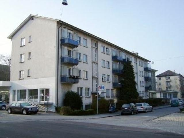 Helle 2 Zimmer Wohnung nahe Rosengarten