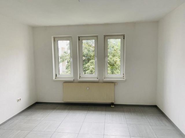 Helle 2 Zimmer Wohnung ab sofort frei Anmietung nur mit Wohnberechtigungsschein nach §88d
