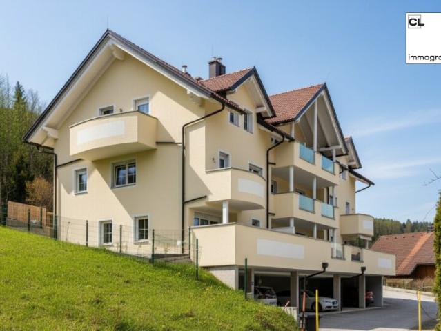 Helle 2 Zimmer Neubauwohnung mit großem Balkon & Fernblick am Attersee