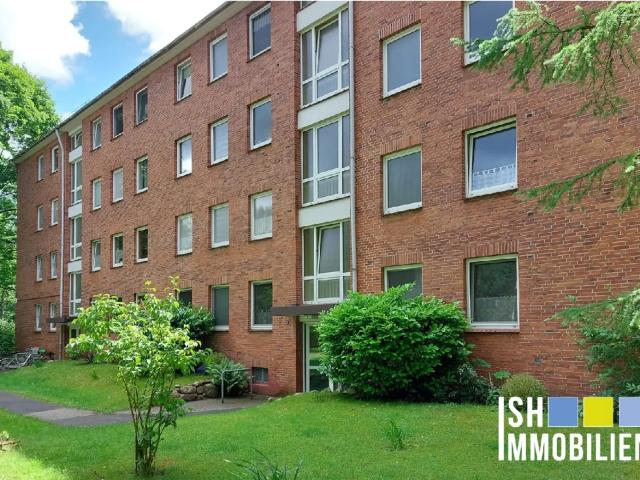 Helle 2.5 Zimmer Wohnung mit Balkon zu vermieten