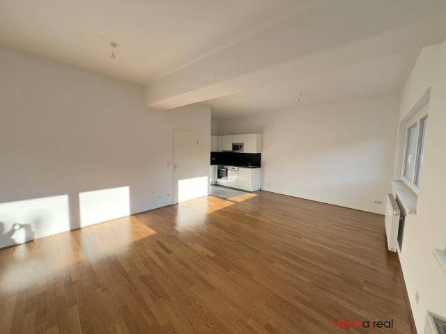 Helle 2,5 Zimmer Wohnung mit Schrankraum, Abstellraum und Kellerabteil nahe Stadtzentrum Klosterneuburg
