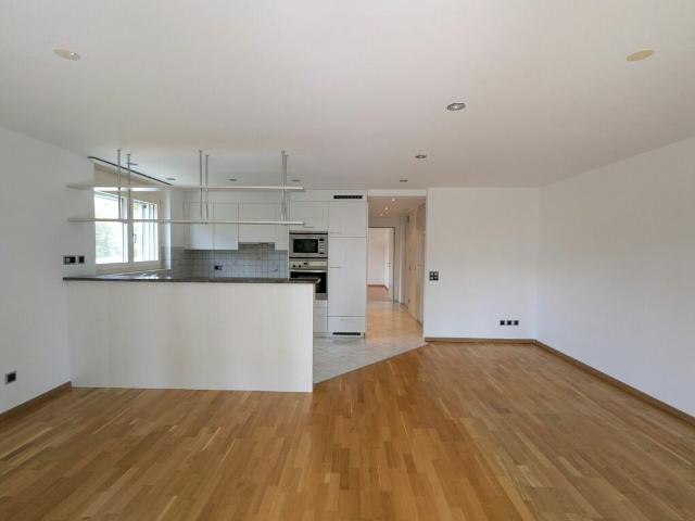 Helle 2.5 Zimmerwohnung an zentrumsnaher Lage