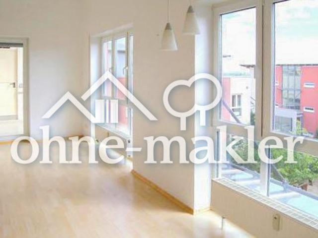 Helle 3 Zimmer Wohnung mit 2 Balkonen, Einbauküche in zentraler, ruhiger Lage