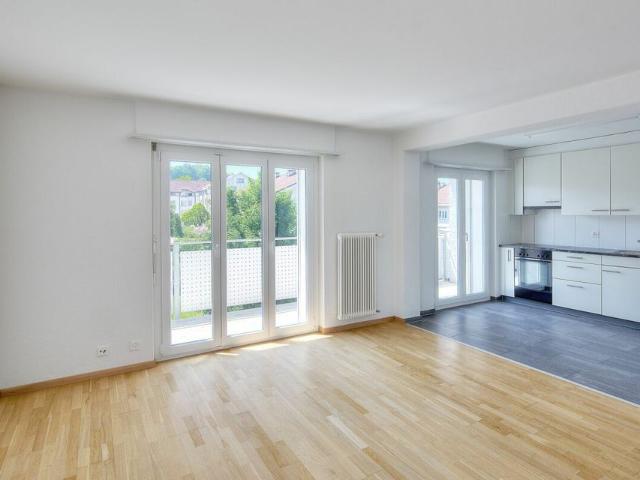 Helle 3 Zimmer Wohnung mit viel Wohnkomfort