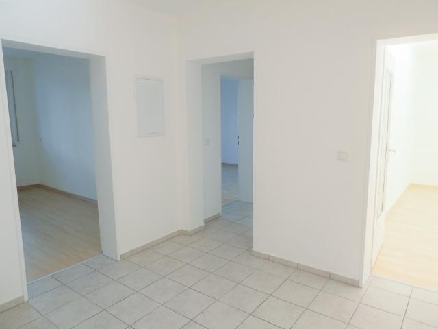 Helle 3 Zimmer Wohnung mit Aufzug  ruhig gelegen, ideal für Paare oder kleine Familien