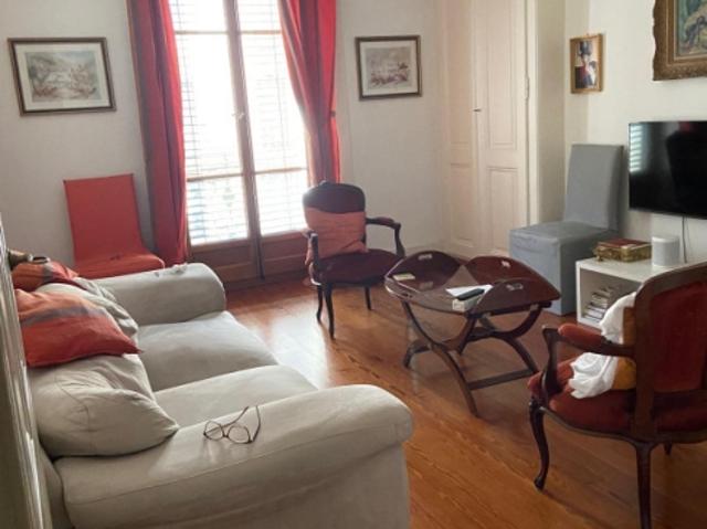 Helle 3 Zimmer Wohnung mit Balkon im Jonction