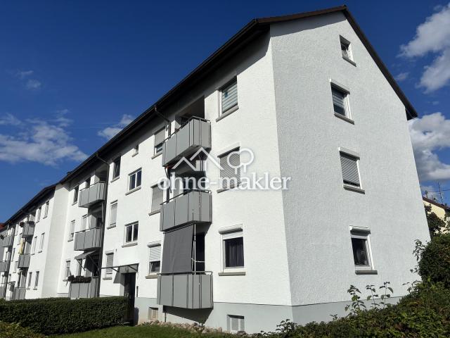 Helle 3 Zimmer Wohnung mit Balkon und zusätzlichem Dachgeschosszimmer – zentral in Leonberg