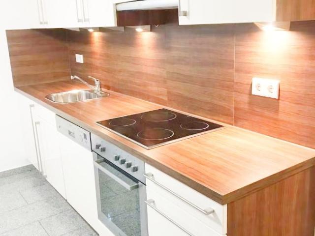Helle 3 Zimmer Wohnung mit Einbauküche und Balkon in Langenhorn